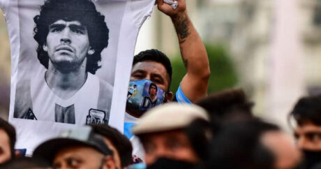 В Аргентине прошел митинг под лозунгом «Марадона не умер, его убили»