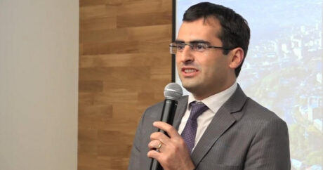 Армянский министр напал на журналиста — ВИДЕО
