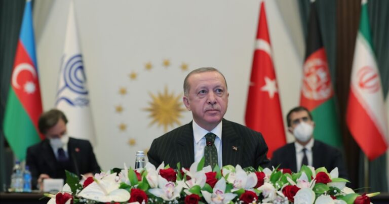 Эрдоган призвал к солидарности с Баку в вопросе Карабаха