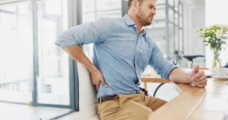 Не разогнуться: как избавиться от боли в спине?