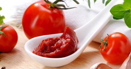 Правда ли, что томатная паста полезнее свежих помидоров, и что будет, если полностью заменить ею кетчуп?