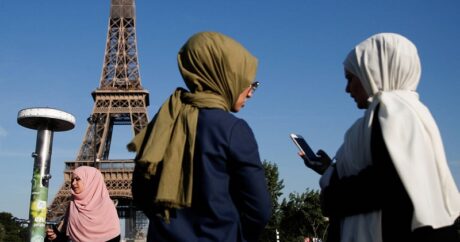 Очередной акт исламофобии во Франции: запрет на хиджаб