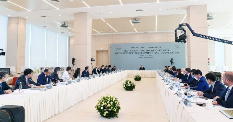 Президент Ильхам Алиев принял участие в международной конференции