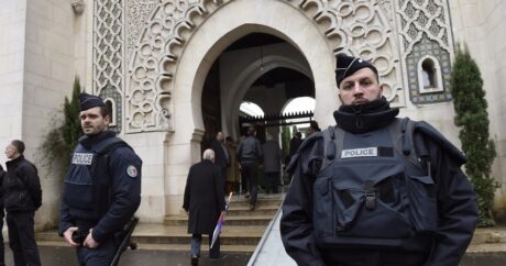Во Франции усилили охрану религиозных объектов