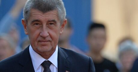 Премьер Чехии уволил главу минздрава