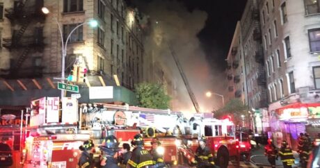 При пожаре в жилом доме Нью-Йорка пострадал 21 человек