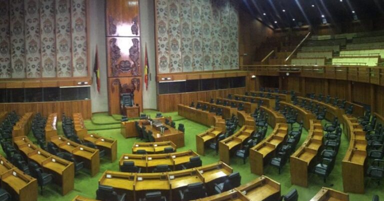 Парламент Папуа — Новой Гвинеи приостановил работу