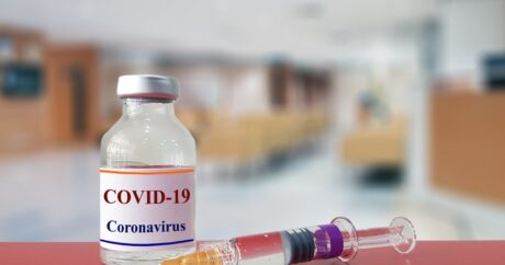 Китай одобрил третью вакцину от коронавируса для клинических испытаний