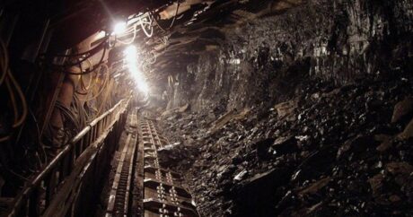 В Китае 21 горняк заблокирован в затопленной угольной шахте