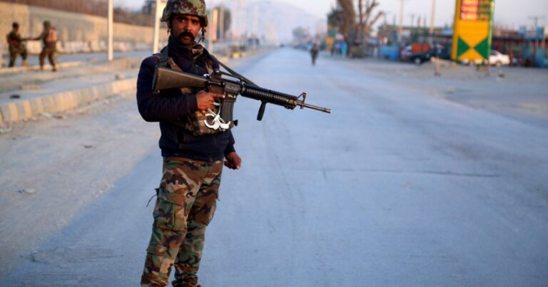 В результате атаки талибов на юге Афганистана погибли семь полицейских