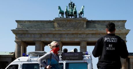 В Германии вступили в силу правила для привитых и переболевших