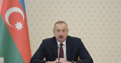 Президент Азербайджана заложил фундамент первого жилого здания в городе Агдам