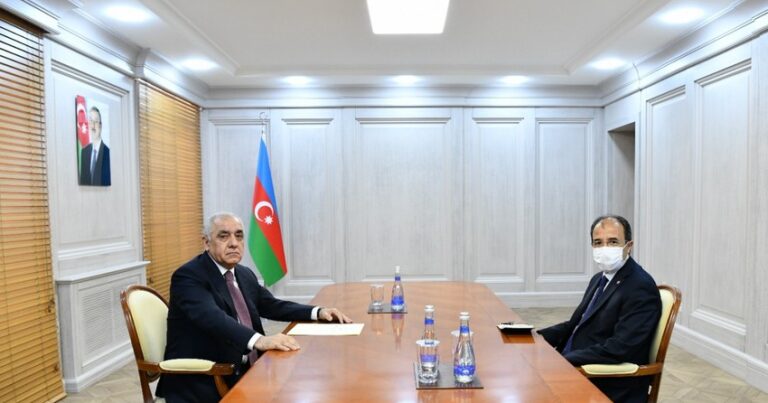 Али Асадов встретился с послом Турции в Азербайджане