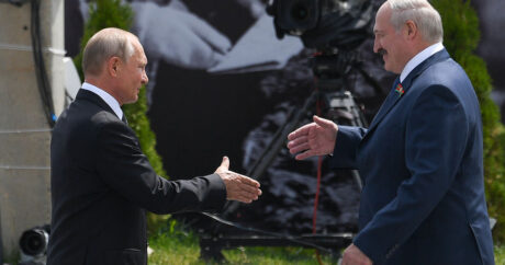 «Ъ»: Лукашенко в третий раз за год посетит Россию