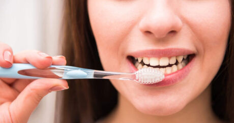 Стоматолог рассказала о последствиях коронавируса для зубов
