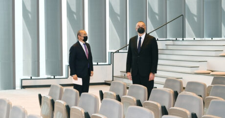 Ильхам Алиев принял участие в открытии нового здания министерства экономики