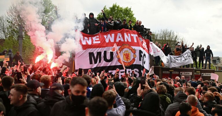 Матч «Манчестер Юнайтед» — «Ливерпуль» перенесён из-за протестов фанатов