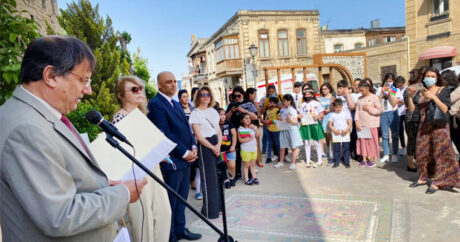 В Баку прошла выставка «Болгария глазами детей» — ФОТО