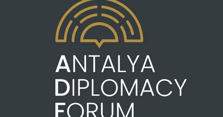 В Турции стартовал Анатолийский дипломатический форум