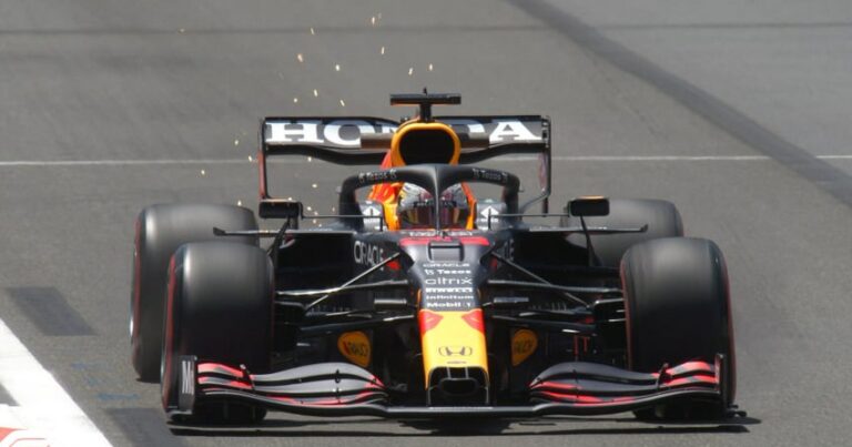 Формула-1: Ферстаппен выиграл первый свободный заезд в Баку