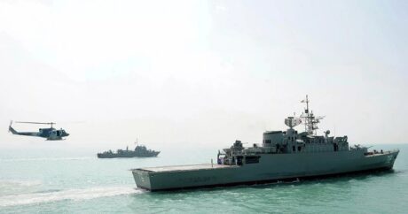 Корабль ВМС Ирана затонул в Оманском заливе
