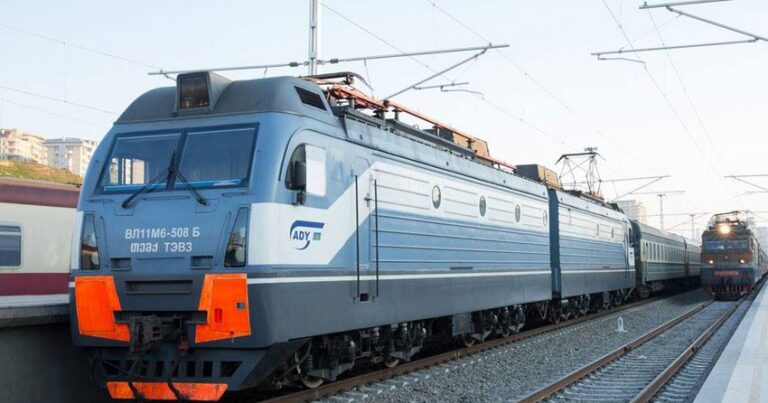 Обсуждается возобновление железнодорожного сообщения между Баку и Тбилиси
