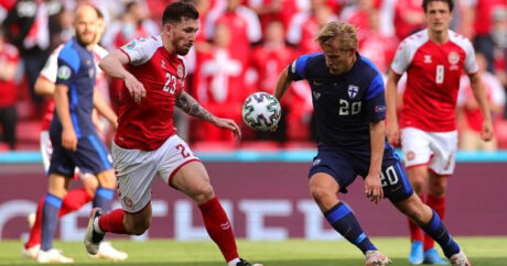 Финны обыграли датчан в матче чемпионата Европы по футболу
