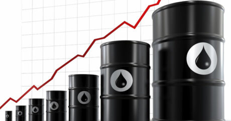 Цена азербайджанской нефти достигла почти 77 долларов