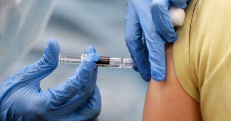 В Европе смертность от COVID-19 снижается на фоне вакцинации населения