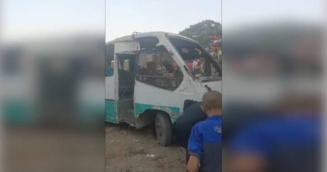 В Египте поезд столкнулся с автобусом, есть погибшие и пострадавшие