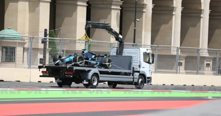 Авария на соревновании «Формула 2» в Баку