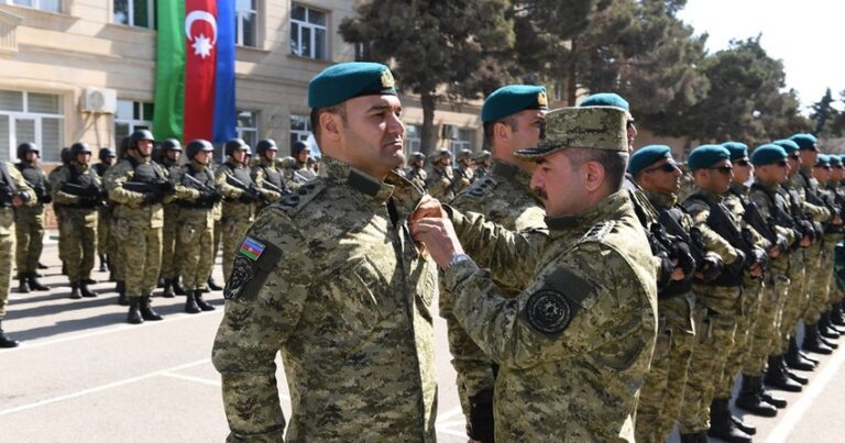 Азербайджанским пограничникам вручены ордена и медали