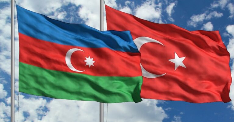Делегация правящей партии Турции посетит Азербайджан