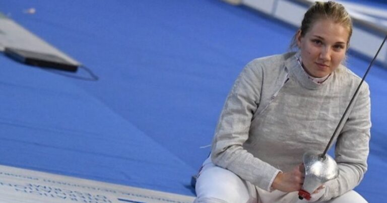 Токио-2020: Азербайджанская фехтовальщица прошла в 1/8 финала