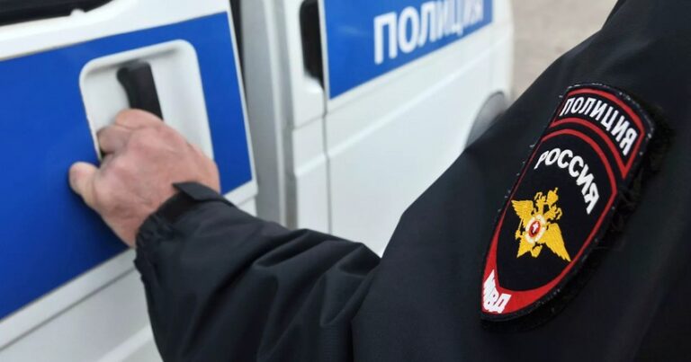 В России неизвестный захватил заложников в банке