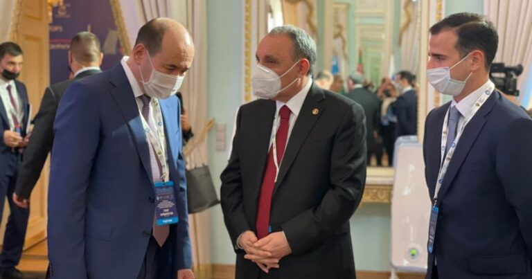 Генпрокурор Азербайджана отправился с визитом в Россию