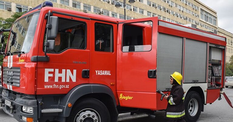Азербайджанские пожарные готовятся к отправке в Турцию