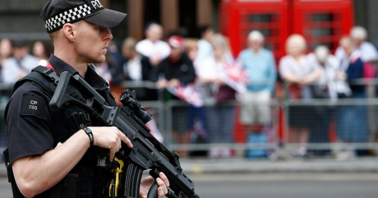 В Британии при стрельбе погибли 6 человек, есть раненые