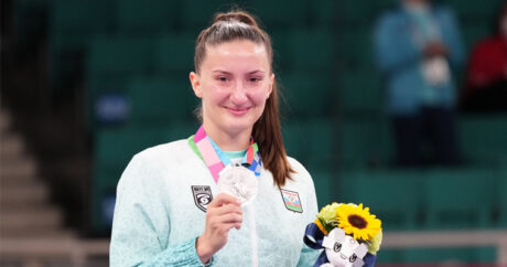 Токио-2020: Азербайджанская каратистка завоевала серебряную медаль