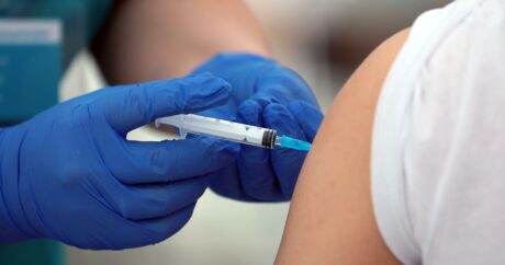 Минздрав: В ближайшее время возможна полная вакцинация более половины населения
