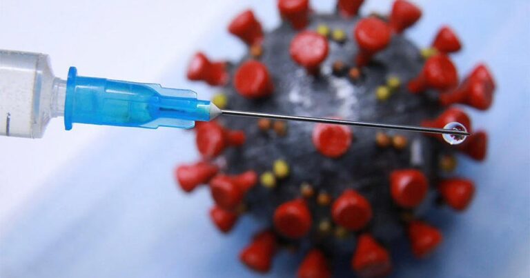 Ученые рассчитали риск заражения коронавирусом для привившихся людей