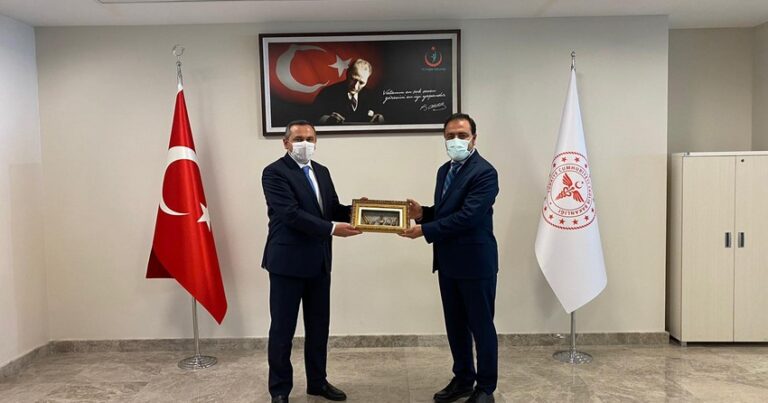 Азербайджан и Турция обсудили вакцину TURKOVAC