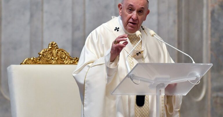 СМИ: Папа Римский Франциск может отречься от престола