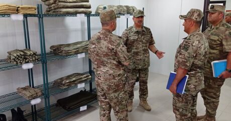 Министр обороны побывал в воинских частях, дислоцированных на освобожденных территориях