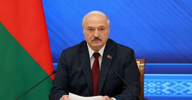 Лукашенко побил свой рекорд по длительности общения с аудиторией
