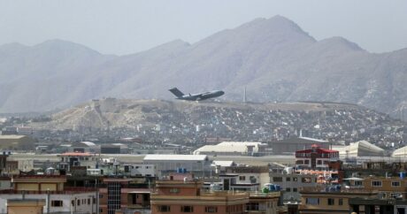 Аэропорт в Кабуле подвергся ракетному обстрелу