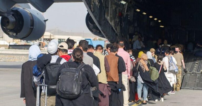 Испания завершила операцию по эвакуации из Афганистана