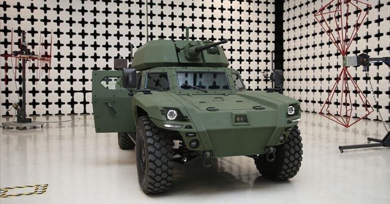 Новая версия броневика Akrep II будет представлена на выставке в Стамбуле