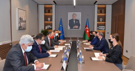 Джейхун Байрамов встретился со спецпредставителем ЕС на Южном Кавказе