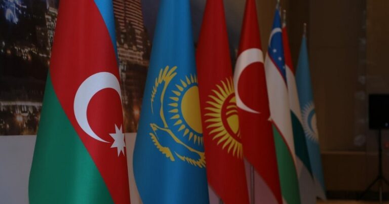 Главы МИД Тюркского совета минутой молчания почтили память азербайджанских шехидов